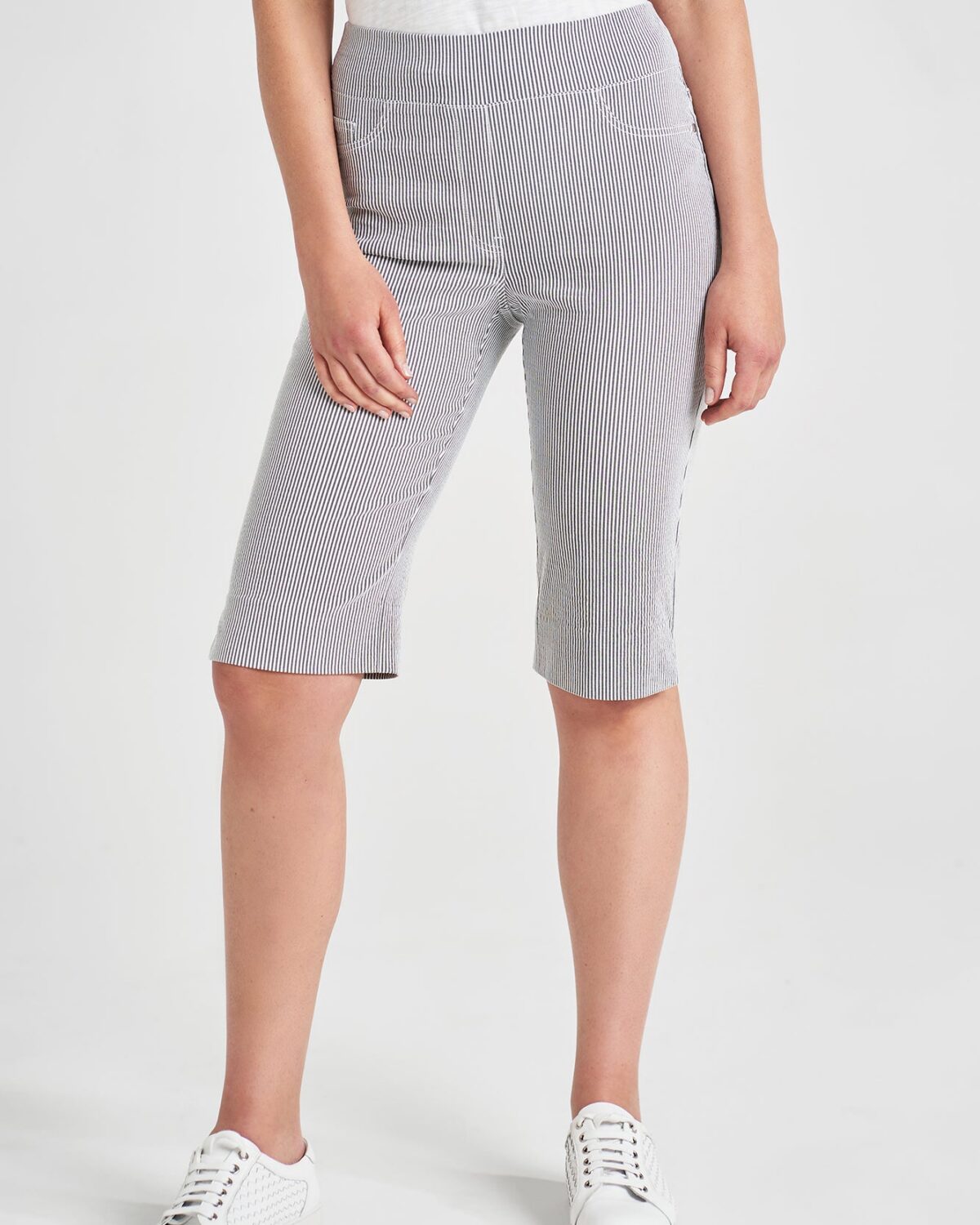 Short Seersucker - Black Stripe